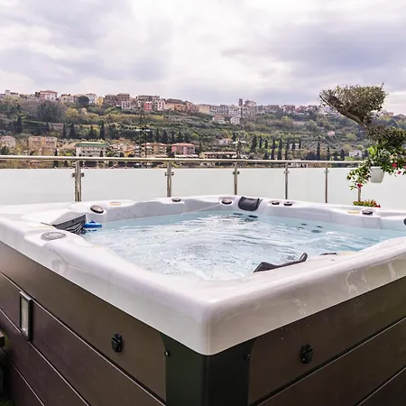 Mary Pool - Giada Apartment *